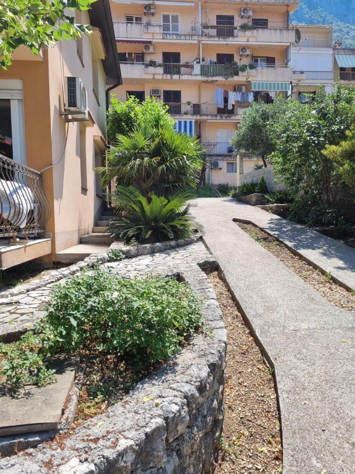 Apartments Luka โกตอร์ ภายนอก รูปภาพ