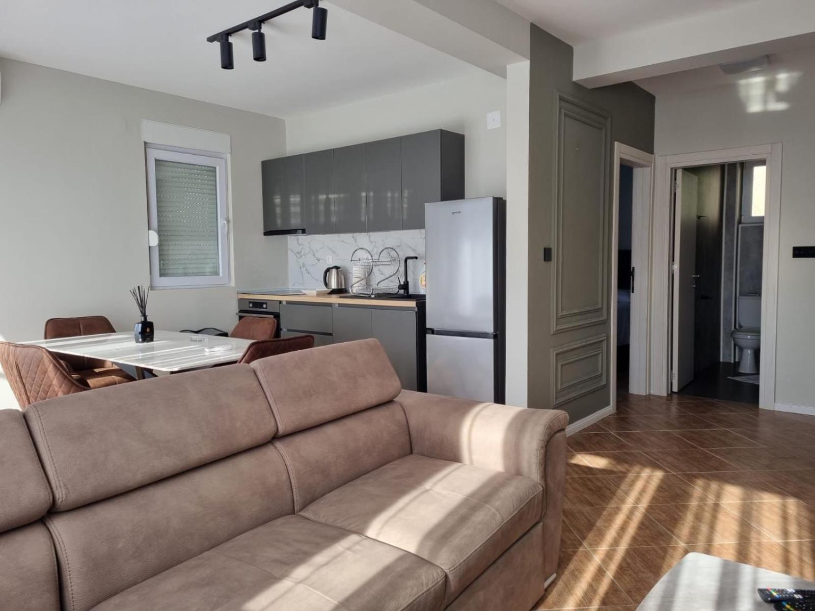 Apartments Luka โกตอร์ ภายนอก รูปภาพ